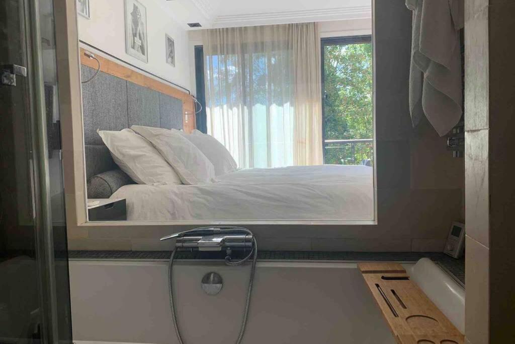 George Apartment In Neuilly Екстериор снимка