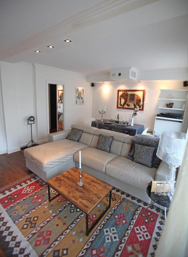 George Apartment In Neuilly Екстериор снимка